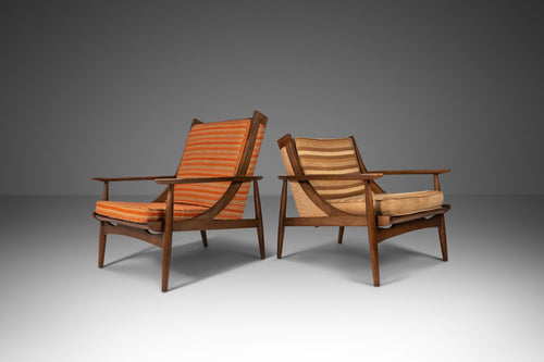 Set of Two ( 2 ) His and Hers Mid Century Modern Lounge Chairs in Original Fabric, USA, c. 1950s-ABT Modern