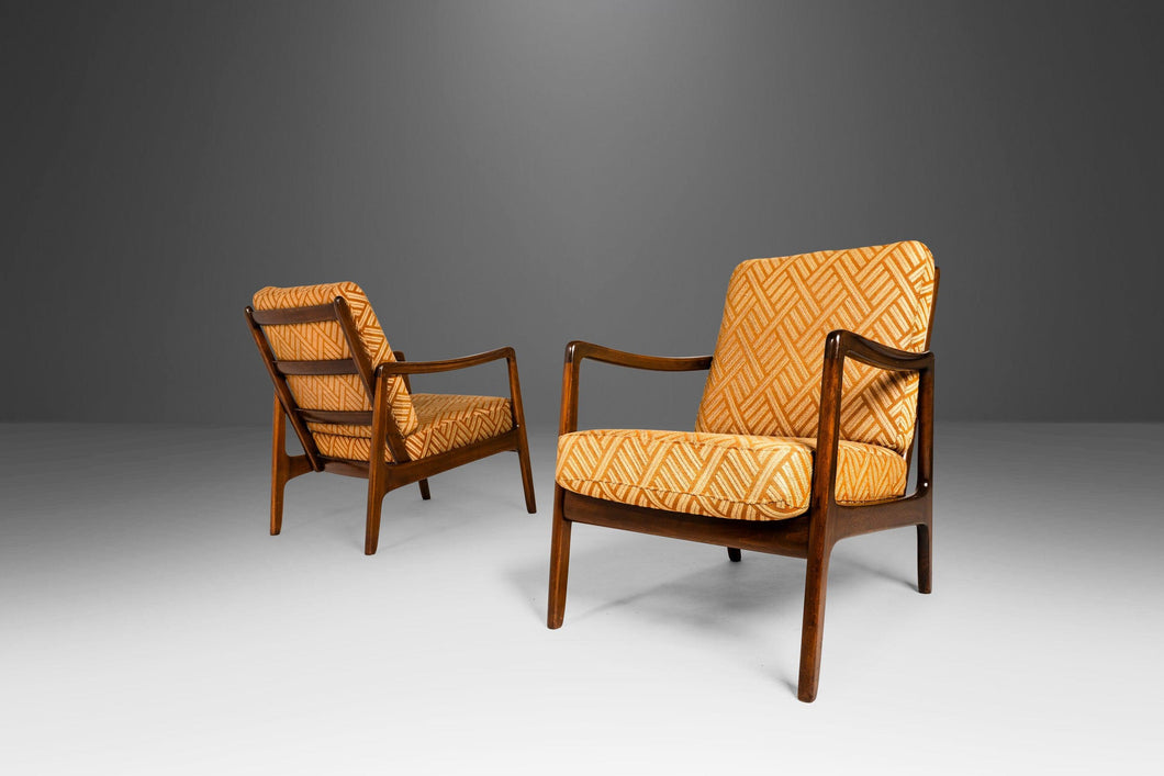 Set of Two (2) Model 109 Lounge Chairs by Ole Wanscher for John Stuart in Solid Walnut in Original Fabric, USA, c. 1956-ABT Modern