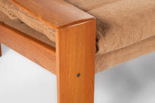 Load image into Gallery viewer, Stunning Danish Modern Sofa by Niels Eilersen-ABT Modern
